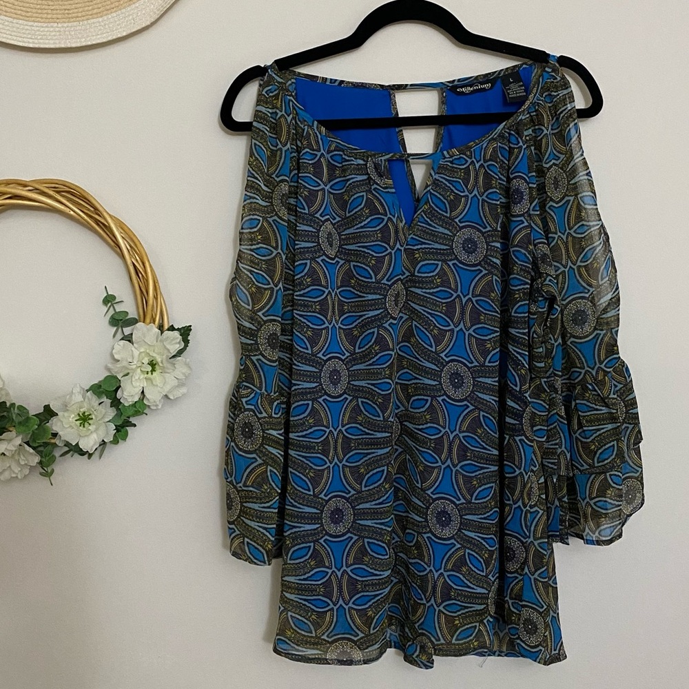 Millennium - Long Sleeve Cold Shoulder Blouse with Design - Size L